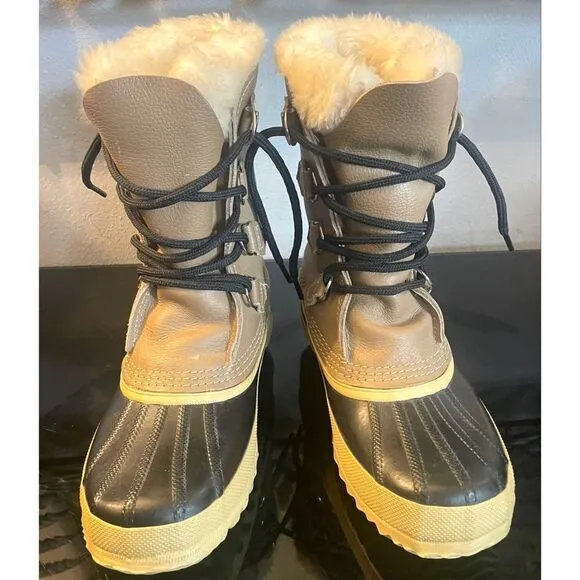 SOREL Manitou Made In Canada Tan Boots Women’s Duck Boots w Wool Liners Size 5