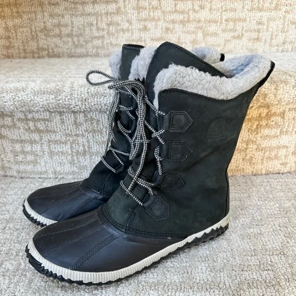 Sorel Out N About Plus Tall Lace Up Black Duck Style Winter Boots Size 10