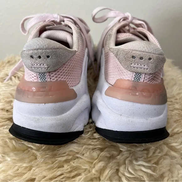 SOREL Pink Mesh Sneakers. Size 7-1/2. Excellent condition.