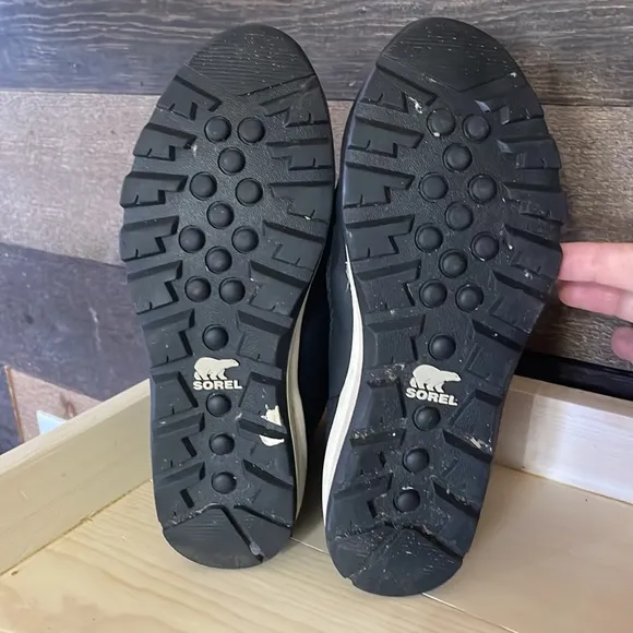 Sorel waterproof faux fur lined winter short boots