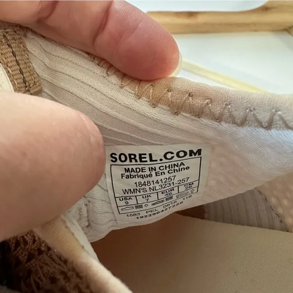 Sorel Womens 9 Mesh Natural Tan Kinetic Impact Sneakers New