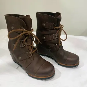 Sorel Women's‎ Brown Leather Joan of Arctic Wedge Waterproof Boots -  US Size 6