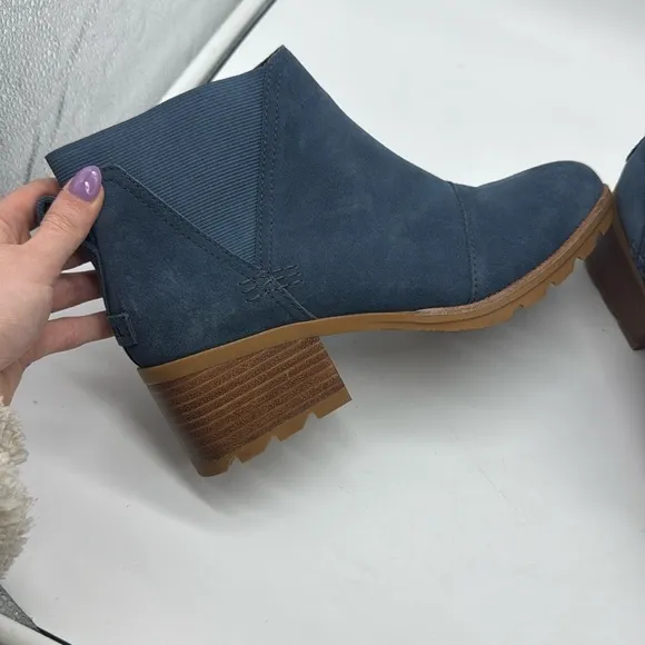 Sorel Women's Cate Chelsea Bootie Uniform Blue Size 10