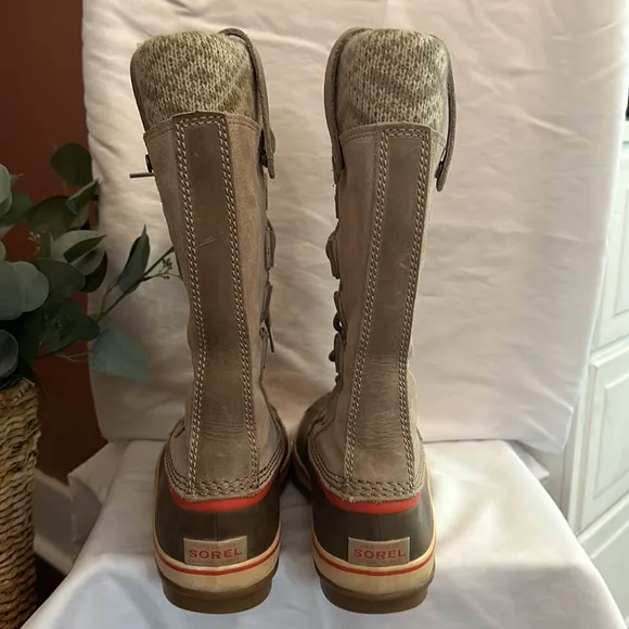 Sorel | women’s | Joan of Arctic | knit | lace up | suede waterproof | 8 | boots