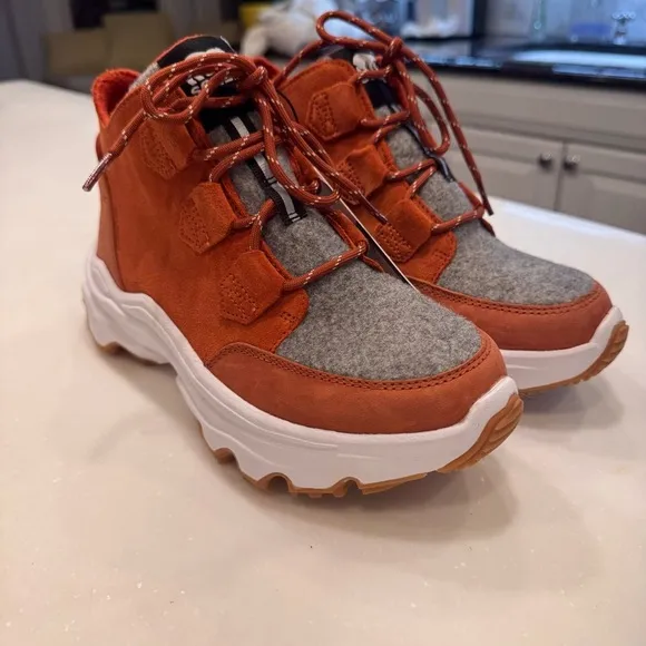 SOREL Women's Rust/gray Kinetic Breakthru Caribou Sneaker Boot Sz US 8 EU 39 NEW