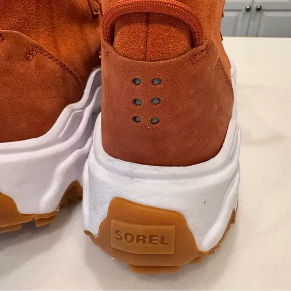 SOREL Women's Rust/gray Kinetic Breakthru Caribou Sneaker Boot Sz US 8 EU 39 NEW