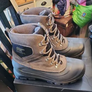 Sorel Buxton lace up Waterproof Gray and Brown Boots NWT SIZE 10.5