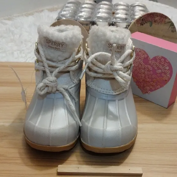 Sperry Kids' Girl 7M Faux Fur Boots 🆕