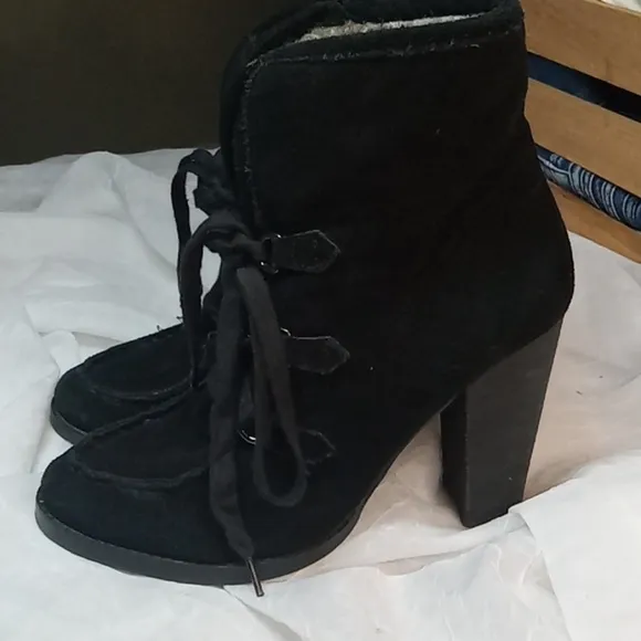 Steve madden black women's ankle boots lined faux fur size 8