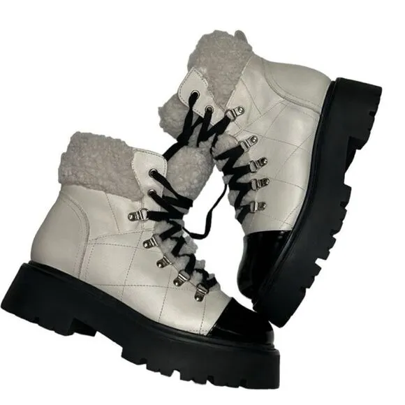 Steve Madden Color block Bone/Black Leather Lace UpBoots(Size 8)