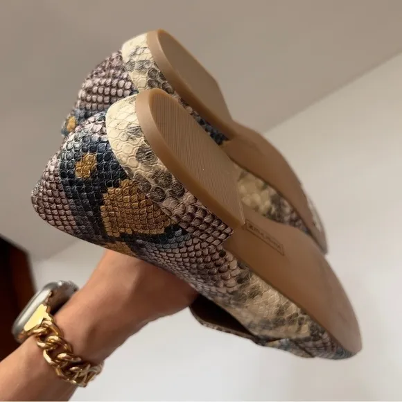 Steve Madden Women’s Snake Print Pointed Toe Hollie Loafers Flats Size 9.5 NWOB