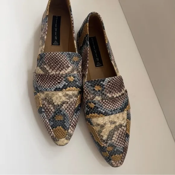Steve Madden Women’s Snake Print Pointed Toe Hollie Loafers Flats Size 9.5 NWOB