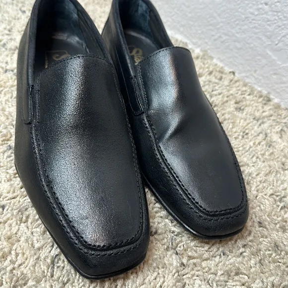 Stravers Black Leather Loafers Men’s size 38