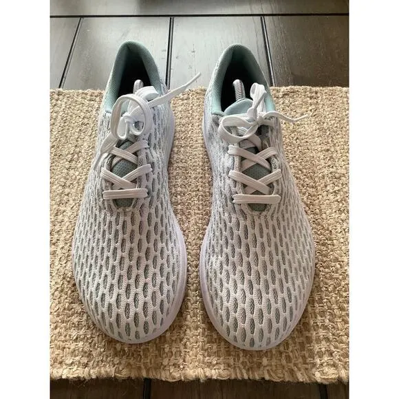 Strike Mvmnt Women's White Blue Mesh Sneakers Sz 11.5US