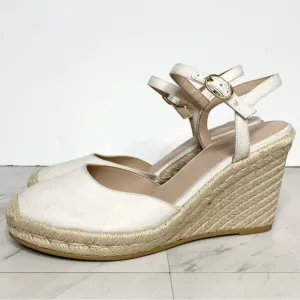 Stuart Weitzman Closed Toe Neutral Wedge Espadrille 9B