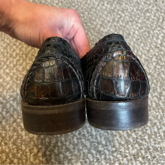 Stuart Weitzman Croc Embossed Leather Loafers Buckle Bit