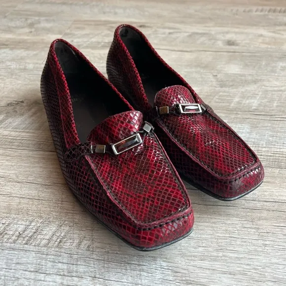 Stuart Weitzman Leather Snake Skin Embossed Gem Loafers 7.5