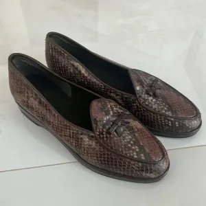 Stuart Weitzman Made in Italy Snake Skin Leather Upper Loafers Wms 6.5
