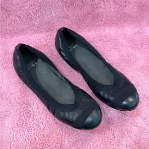 STUART WEITZMAN NAVY ELASTIC SCRUNCH LEATHER FLATS SIZE 8