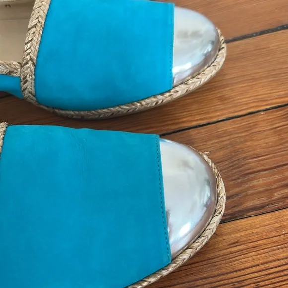 Stuart Weitzman Turquoise Blue and Silver Flat Espadrilles Women's Shoes - Sz 8