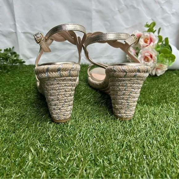 Stuart Weitzman Twist EspadrilleWedge Sandal 3” In shimmer Metallic size 9 NEW