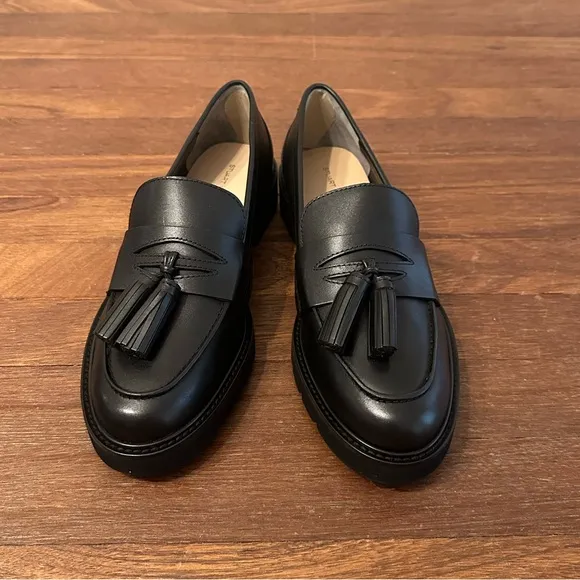 Stuart Weitzman Women's Black Leather Tassel Loafers