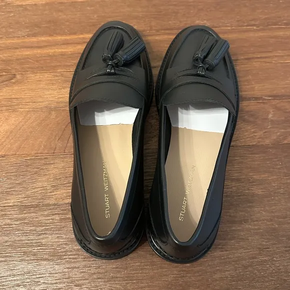 Stuart Weitzman Women's Black Leather Tassel Loafers