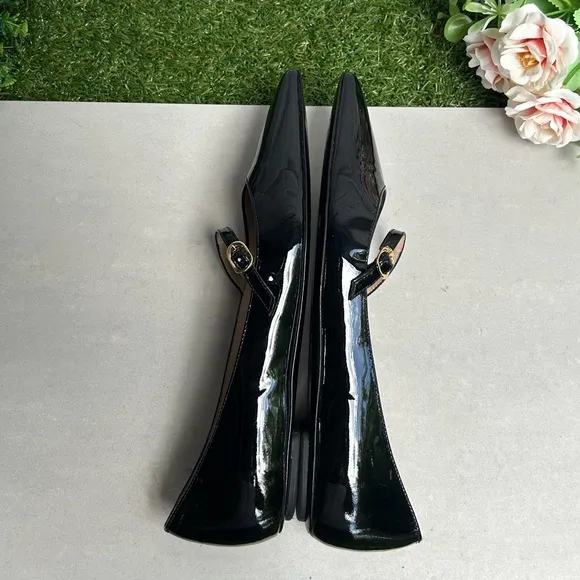 STUART WEITZMANEmilia black Patent Mary Jane Ballerina Flats Sz6.5 gently used