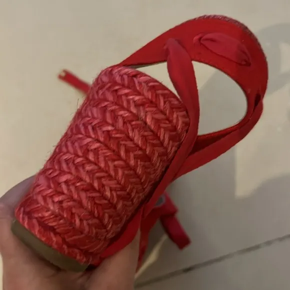 Stuart Weizmann Red MARGUERITA size 8,5 excellent condition, clean espadrilles