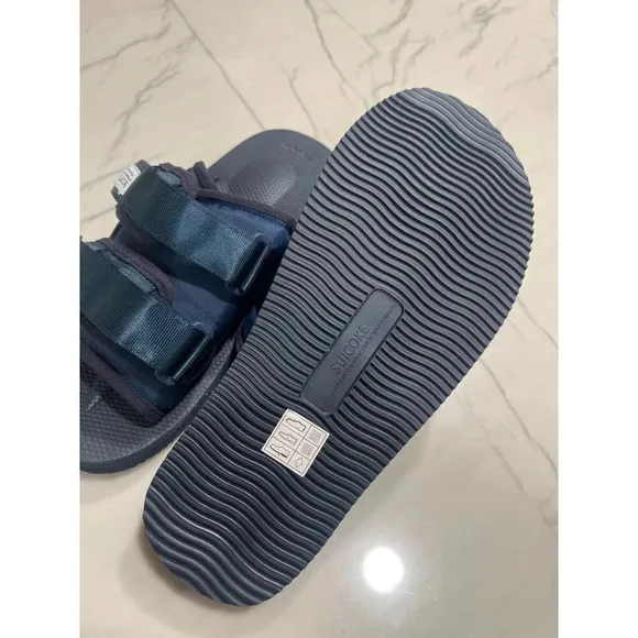 SUICOKE Moto Cab in Navy M 7 W 9 New with Box Slippers Sandals Shoes