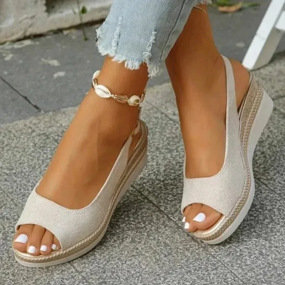 Summer New Fashion Casual Beige Middle-Aged Women's Peep Toe Wedge Sandals