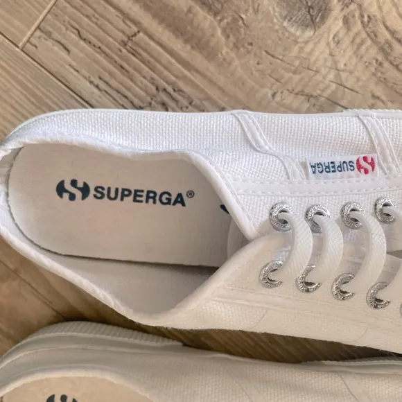 Superga white slip on sneakers, ladies sz 9 or men 7.5, great condition!