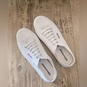 Superga white slip on sneakers, ladies sz 9 or men 7.5, great condition!