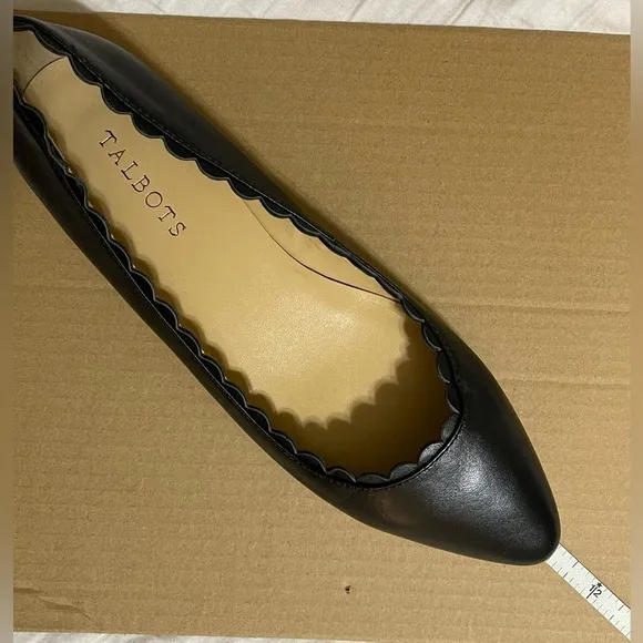 Talbots Edison Black Scalloped Leather Flats size 9