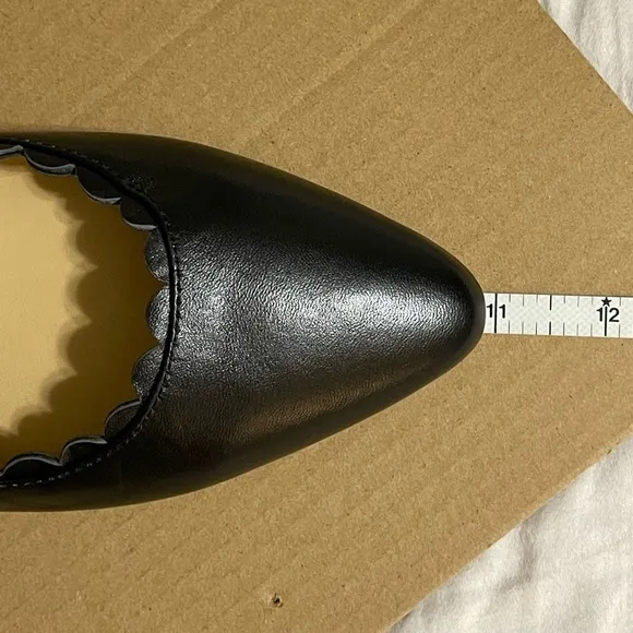 Talbots Edison Black Scalloped Leather Flats size 9