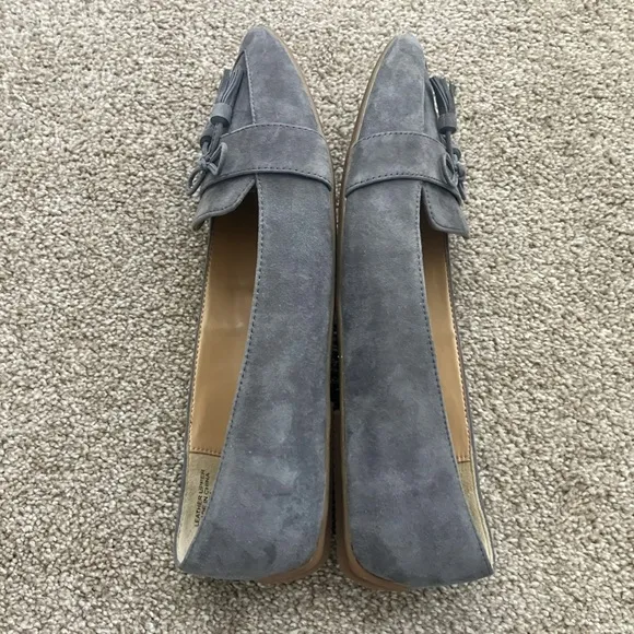 TALBOTS Francesca Tassel Driving Flats Suede Kendall Grey Pointed Toe 8.5 NWOB