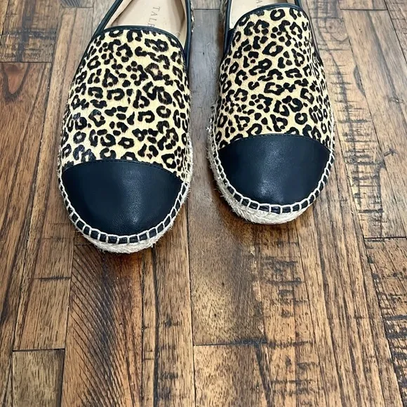 TALBOTS Izzy Flats Calf Hair Leather Espadrilles Leopard Print Cap toe size 8