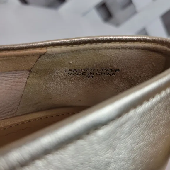 Talbots Soft Gold Leather Jessie Loafer Size  7