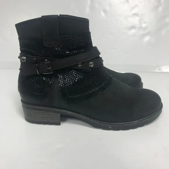 Tamaris Bootie Womens 39 US 7.5 Black Leather Studded Strap Side Zip Lined Moto