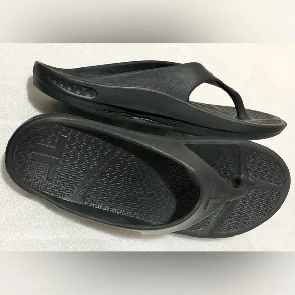 Telic Energy Recovery Thong Flip Flops