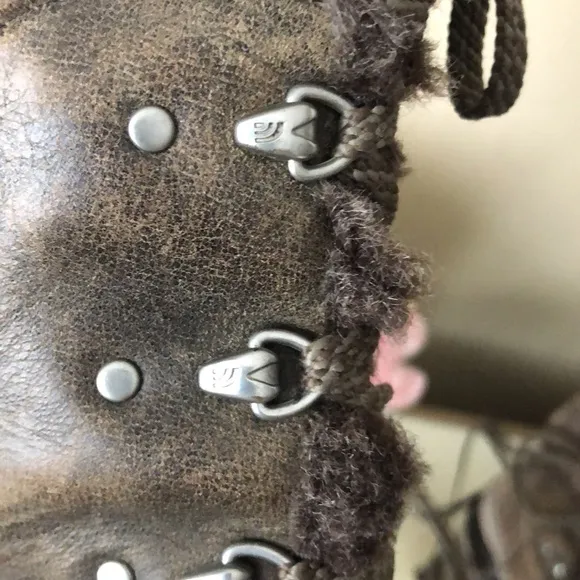 The North Face Adrianne II Snow Boots Fur Lined Primaloft insulated