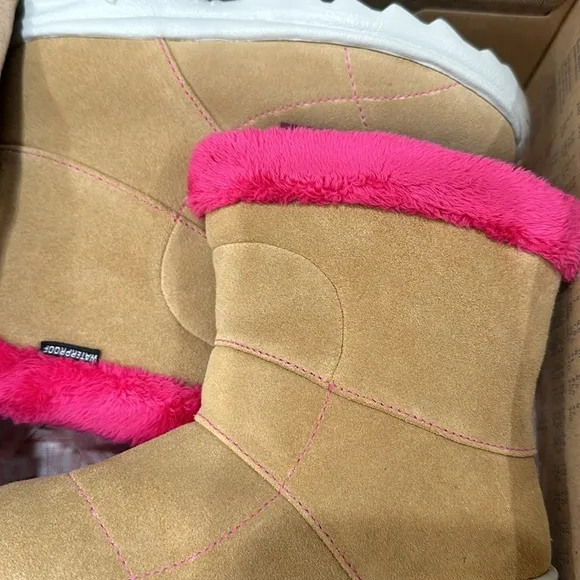 The North Face Girls Suede Waterproof Boots Chestnut Hot Pink Size 2