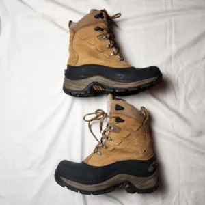 The North Face Mens 8.5 Baltoro 400 Waterproof Hiking Boots Tan Black
