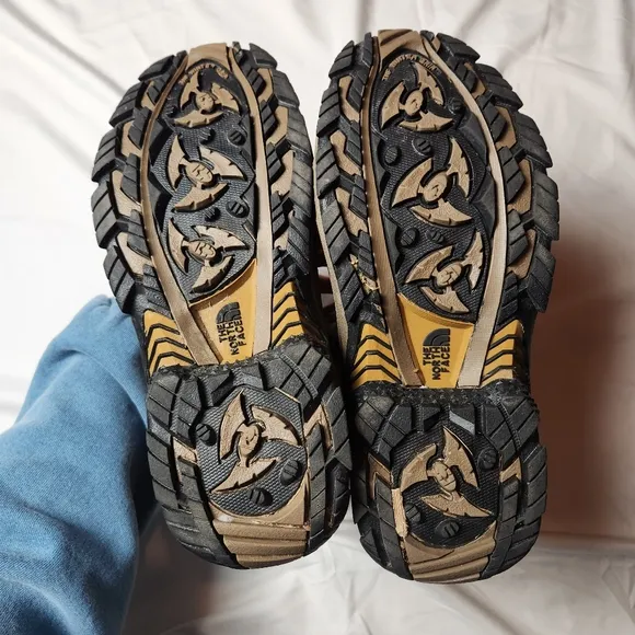The North Face Mens 8.5 Baltoro 400 Waterproof Hiking Boots Tan Black
