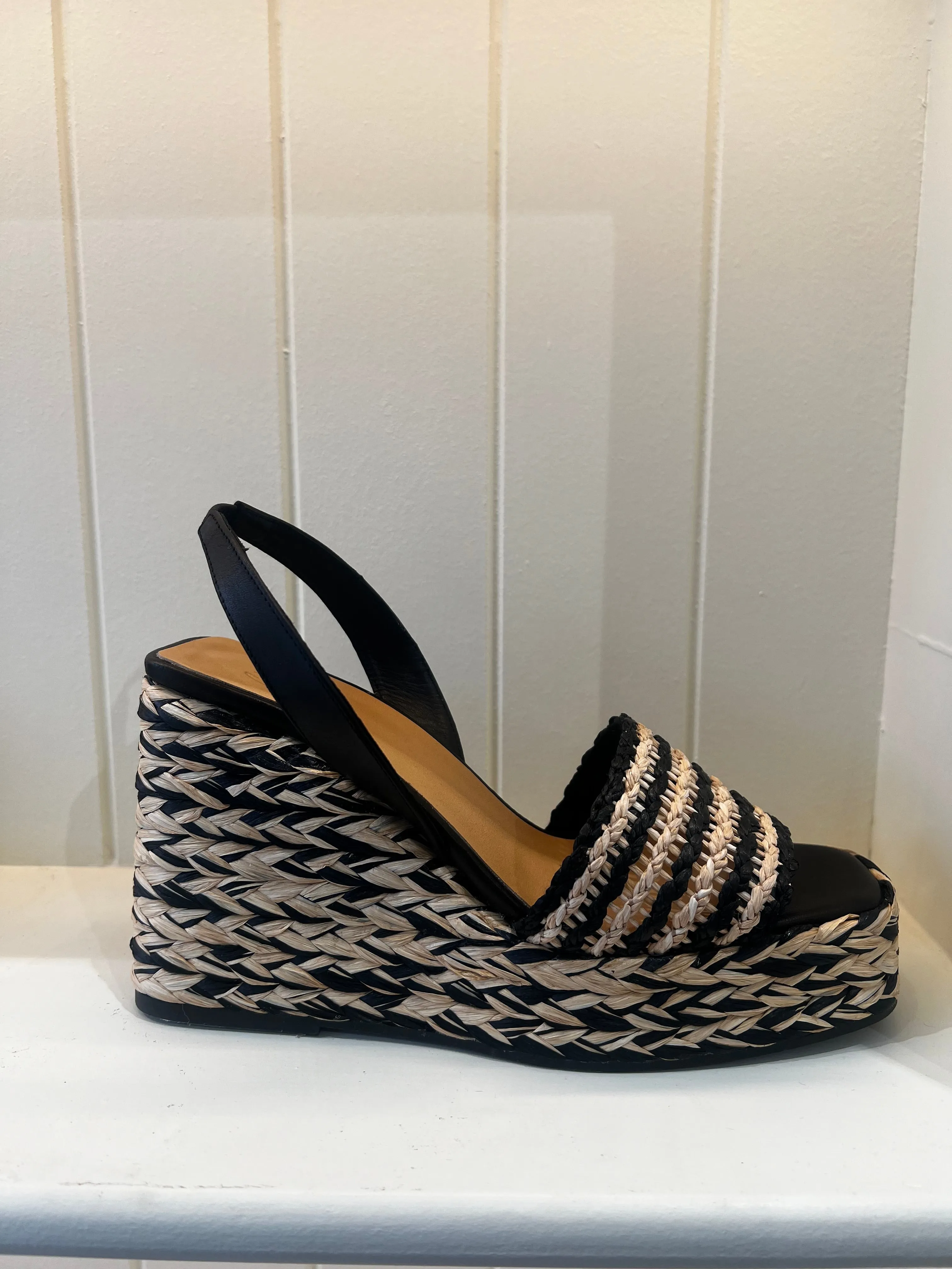 Thyra Espadrilles - Black/Tan