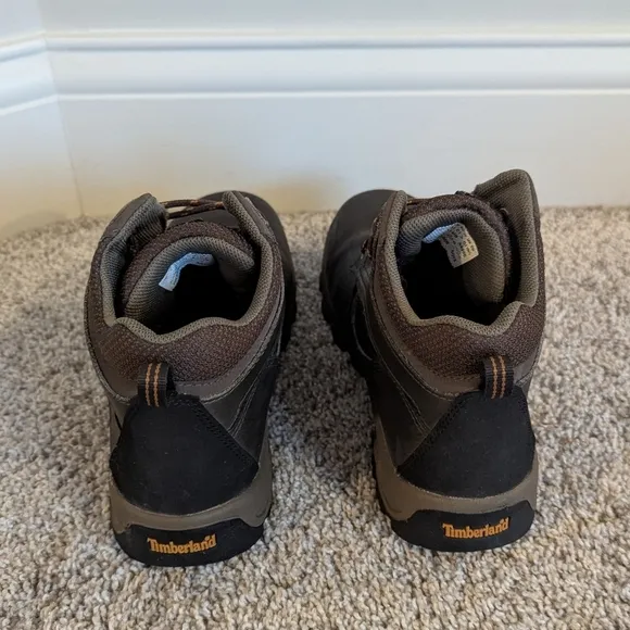 Timberland Boys sz 5 Mt. Maddsen Waterproof Boots