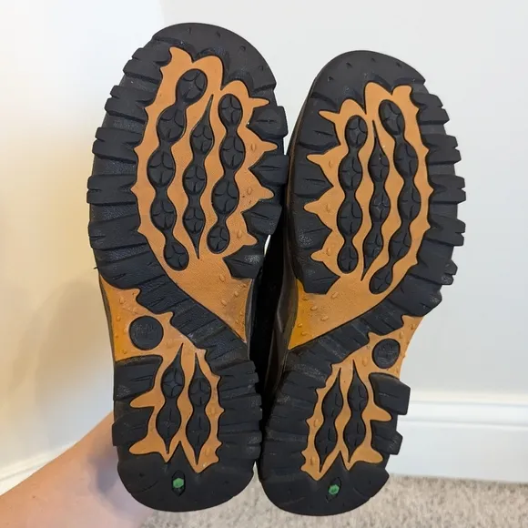 Timberland Boys sz 5 Mt. Maddsen Waterproof Boots