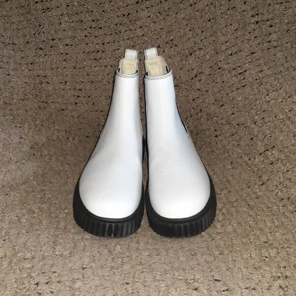 TIMBERLAND-Greyfield Chelsea White Full Grain Waterproof Boot-Sz 9-Near Mint