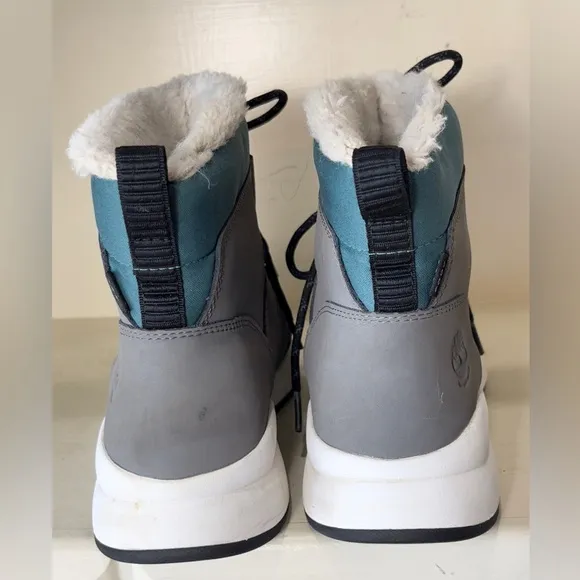 Timberland Women’s Boroughs Project Waterproof Boots Size 10
