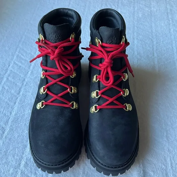 Timberland Women’s LTD Heritage Vibram Lux Waterproof Boots